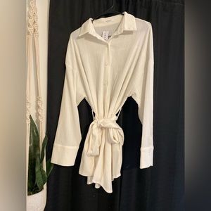 Pacsun (Peppermayo) button down dress. Cream color. Size 4.